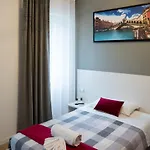 Venice 招待所